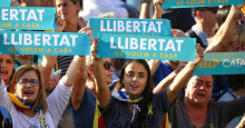 Parlamento catalão se reunirá na 5ª para debater intervenção espanhola