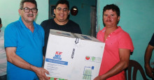 Município entrega kits de irrigação para agricultores familiares