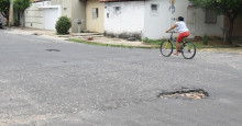 População reclama que falta de asfaltamento dificulta vida de cadeirantes