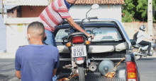 Homens são presos com moto roubada e armas em Teresina