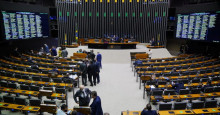 Auxílio Brasil: Maioria dos deputados piauienses vota a favor da PEC dos Precatórios