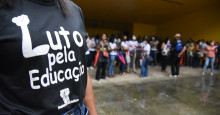 No 5º dia de protesto, professores de Teresina criticam reajuste real de 3% e mantêm greve