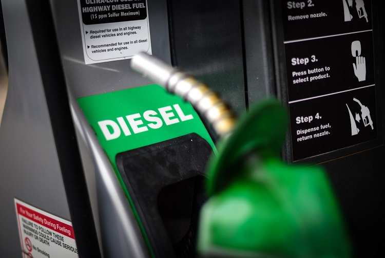 Resultado de imagem para Governo atrasa pagamento do subsÃ­dio do diesel e empresas reclamam