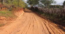 Prefeitura realiza trabalho de recuperação de estradas no meio rural