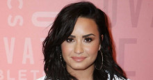 Demi Lovato tem recaída e se interna em clínica de reabilitação de drogas