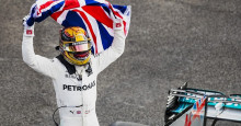 Hamilton supera companheiro e vence GP número mil da Fórmula 1