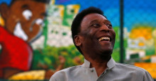 Médicos dizem que Pelé apresenta evolução satisfatória
