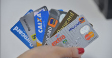 Clientes de baixa renda são os que mais reestruturam dívidas do cartão
