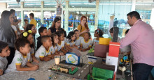 Crianças desenvolvem projetos para feira de robótica