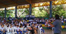 Estudantes participam do lançamento do Projeto Educação Solidária