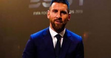 Messi supera CR7 e é eleito pela 6ª vez o melhor do mundo pela Fifa