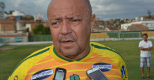 Ele fica: diretoria do Picos renova contrato com Adelmo Soares para 2020