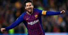 Messi faz 3, iguala marca de Cristiano e Barcelona goleia