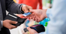 Cartão de crédito é importante ferramenta para garantir compras de natal