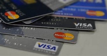 Juros do cheque especial caem e do cartão de crédito sobem
