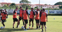 River: treinador abre mão de salário e Mazinho sai da gerência de futebol
