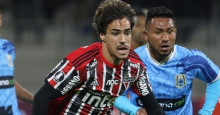 São Paulo desperdiça chances e perde de virada em estreia na Libertadores