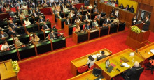 Deputados pedem vista e CCJ adia votação de novos empréstimos do Governo