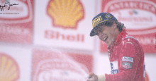 Há 35 anos, Ayrton Senna comemorava primeira vitória na F-1