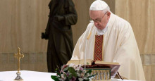 Em celebração Papa Francisco pede oração pelos jornalistas
