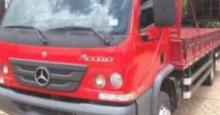 Em Teresina, caminhão com botijões de gás é roubado e carga continua desaparecida
