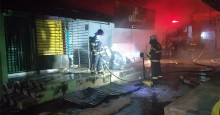 Incêndio destrói loja de roupas no mercado público do Parque Piauí
