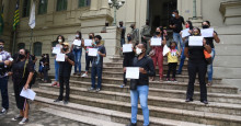 Sem pagamento, estagiários fazem protesto na Prefeitura de Teresina