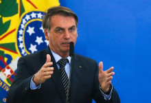Bolsonaro usa narrativa falsa para ampliar batalha contra governadores