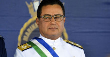 Almirante Almir Garnier assume o comando da Marinha