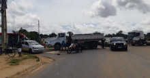 Caminhão invade preferencial e causa acidente na BR 316 em Teresina
