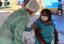 Covid-19: FMS inicia vacinação de indígenas venezuelanos em Teresina