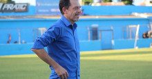 Fernando Tonet é novo técnico do 4 de Julho; treinador fará estreia contra o São Paulo