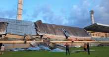 Parte de estádio desaba e jogo do 4 de julho quase termina em tragédia no Maranhão