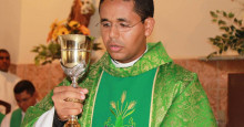 Campo Maior: Padre é expulso pelo Vaticano após manter relação sexual com fiel