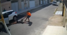Mulher é arrastada pelos cabelos durante assalto em Fortaleza, no Ceará; veja vídeo