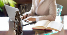 Concurso de artigos premia advogados com bolsa de estudo em curso nos EUA