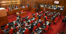 Cinco deputados deixam o governo estadual para votar orçamento na Assembleia