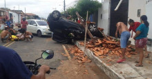 Motorista capota carro após sofrer mal súbito no bairro Piauí, em Parnaíba