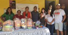Páscoa Solidária: Unimed Teresina doa cestas básicas para famílias da zona Sul