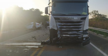 Caminhão colide em viatura da PRF que atendia acidente com vítima fatal em Amarante