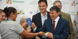 Beneficiários do Bolsa Família terão cota de emprego em supermercado do Piauí