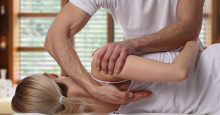 Osteopatia: conheça a especialidade da fisioterapia que trata dores e doenças na origem