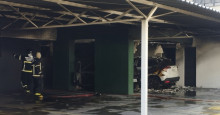 Incêndio atinge veículos em estacionamento de prédio na Marechal Castelo Branco