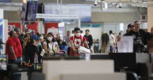 Máscaras deixam de ser obrigatórias em aeroportos e voos, anuncia Anvisa