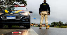 Motorista morre carbonizado após acidente envolvendo carro e caminhão em Elesbão Veloso