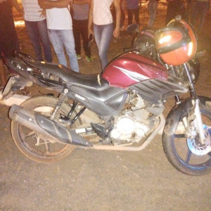 Colisão entre van e motocicleta deixa duas mulheres feridas em Picos